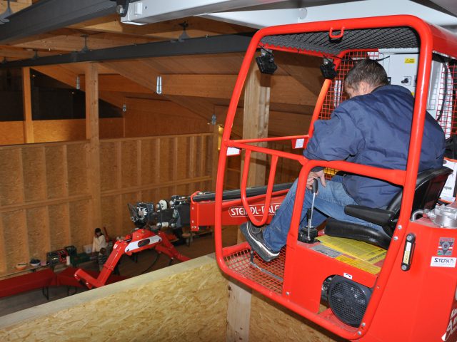 Heurkran und Hängedrehkran von Kamer Krantechnik